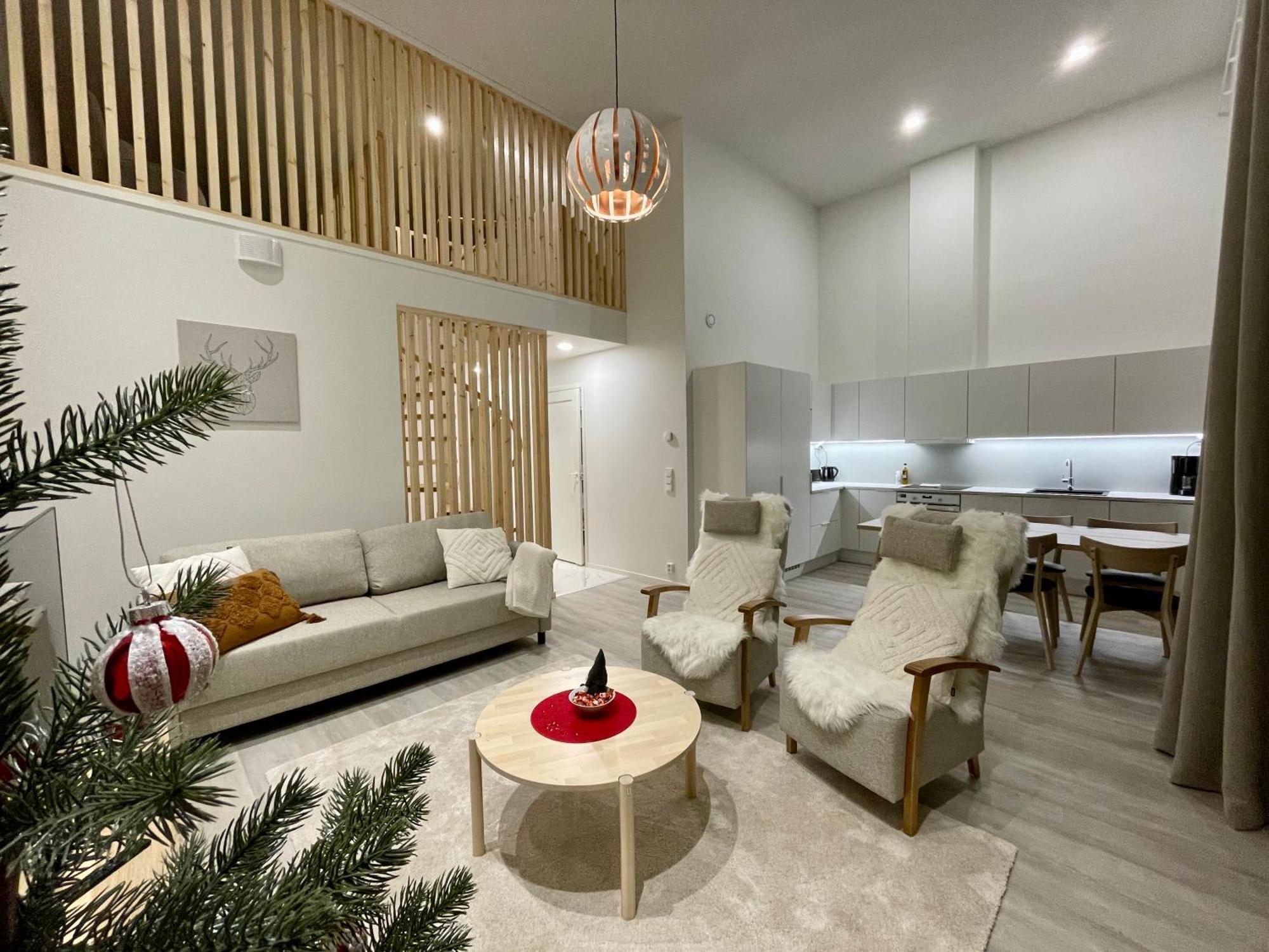 Апартаменти Nordic Wooden House Рованіемі Екстер'єр фото